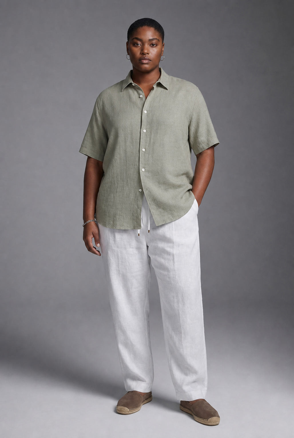 Breeze Heavyweight Linen Shirt in Green — heavyweight 100% linen shirt, naturally breathable, made to measure